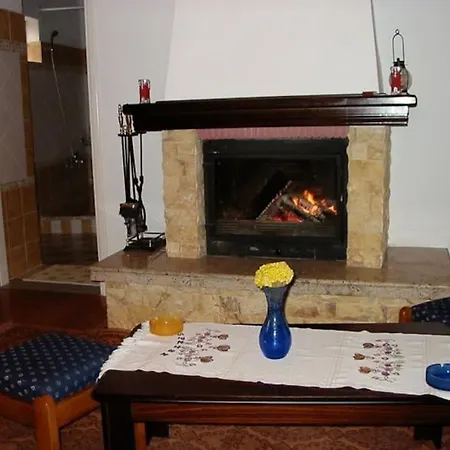 σπίτι στη λίμνη πλαστήρα μπελοκομίτη * 벨로코미티