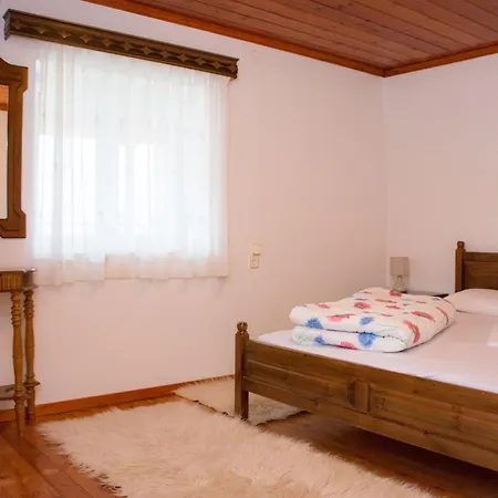 σπίτι στη λίμνη πλαστήρα μπελοκομίτη Hébergement de vacances